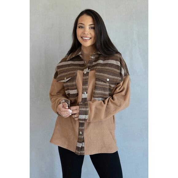 JEN & CO. Jackets & Blazers - J&C Aztec Contrast Print Trim Knit Shacket w/ Front Pockets L/XL